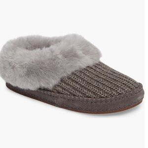 GUC - UGG Wrin Rin -Knit & Genuine Shearling Slipper